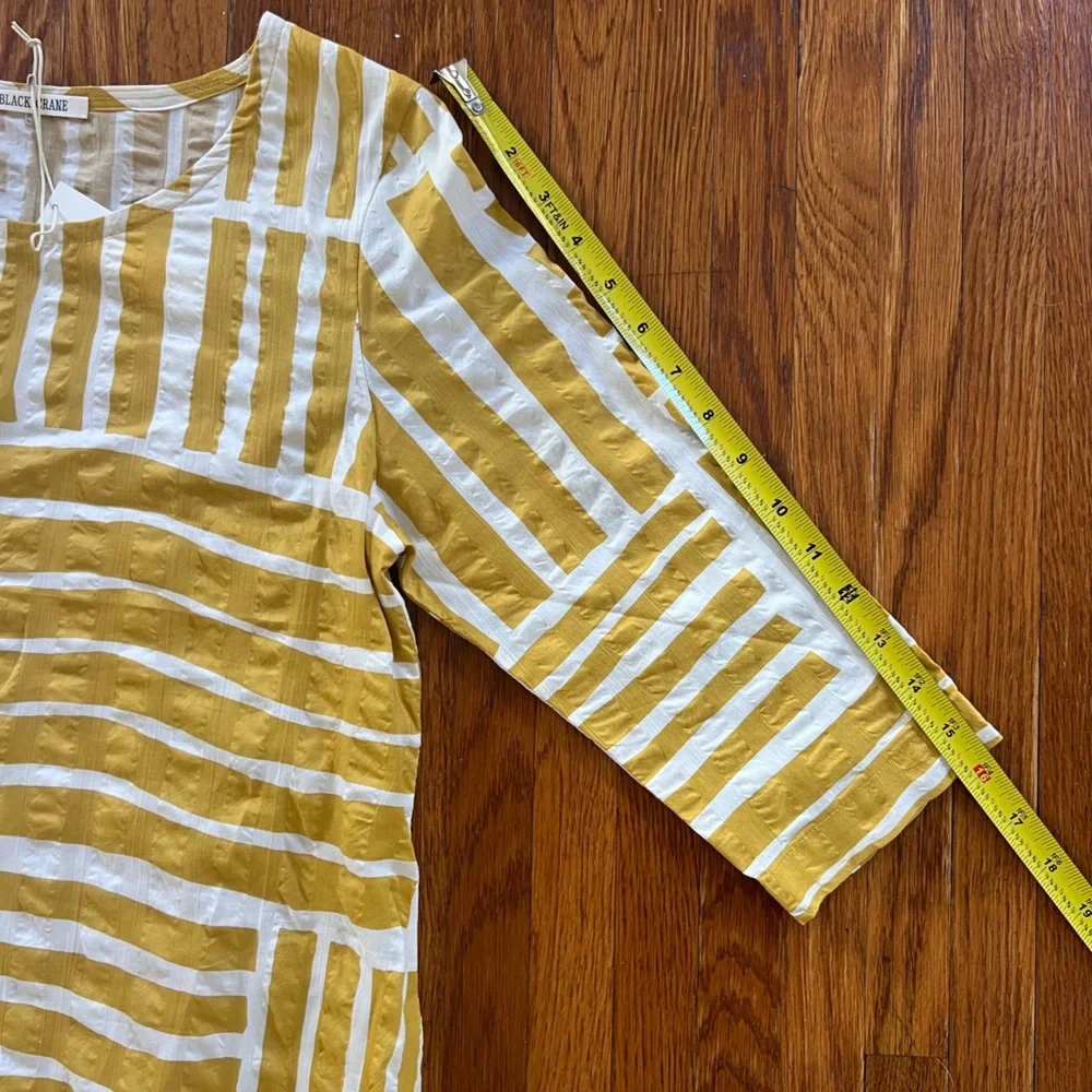 Black Crane Gold and White dress - Picture 5 of 6